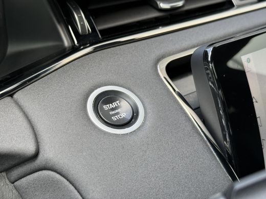 Land Rover Range Rover Evoque 1.5 P300e AWD HSE / Schuif Kantel Dak / Elektrische Stoelen met Geheugen / Elektrische Achterklep... ActivLease financial lease
