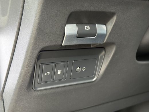 Land Rover Range Rover Evoque 1.5 P300e AWD HSE / Schuif Kantel Dak / Elektrische Stoelen met Geheugen / Elektrische Achterklep... ActivLease financial lease