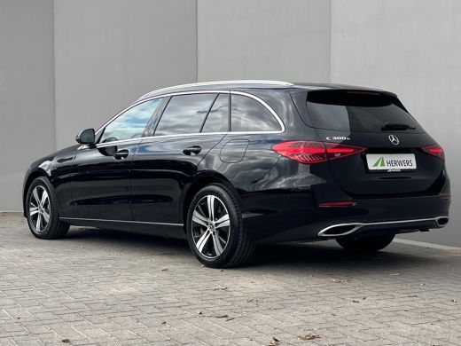 Mercedes-Benz C-Klasse Estate 300 e Luxury Line / Dealer onderhouden / 1.800 kg elektrische trekhaak / Elektrische stoel... ActivLease financial lease