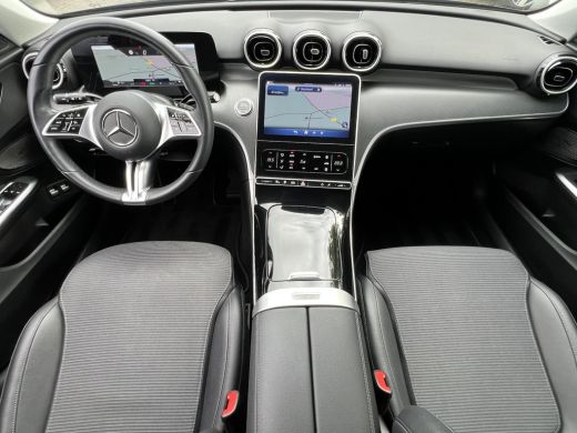 Mercedes-Benz C-Klasse Estate 300 e Luxury Line / Dealer onderhouden / 1.800 kg elektrische trekhaak / Elektrische stoel... ActivLease financial lease