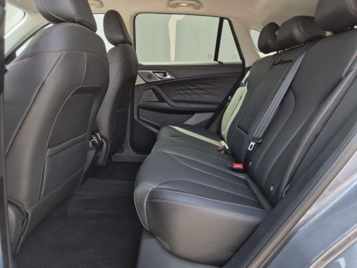 MG HS 1.5 Luxury / Fabrieksgarantie tot 12-2032<150.000 km / Stuur- & Stoelverwarming / Elektrische ach... ActivLease financial lease