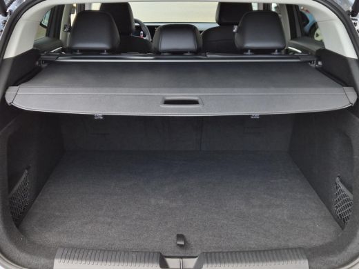 MG HS 1.5 Luxury / Fabrieksgarantie tot 12-2032<150.000 km / Stuur- & Stoelverwarming / Elektrische ach... ActivLease financial lease