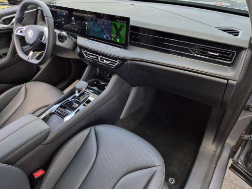 MG HS 1.5 Luxury / Fabrieksgarantie tot 12-2032<150.000 km / Stuur- & Stoelverwarming / Elektrische ach... ActivLease financial lease