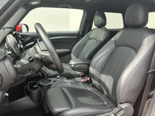 Mini Electric Yours 33 kWh / Cruise control / Stoelverwarming / Schuif/open dak / Achteruitrijcamera / Navigati... ActivLease financial lease