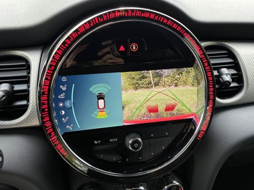 Mini Electric Yours 33 kWh / Cruise control / Stoelverwarming / Schuif/open dak / Achteruitrijcamera / Navigati... ActivLease financial lease