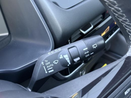 Nissan QASHQAI 1.3 MHEV N-Connecta / Trekhaak / 1400KG Trekgewicht / Panoramadak / 360&ordm; Camera / Apple Carplay&A... ActivLease financial lease