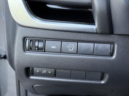 Nissan QASHQAI 1.3 MHEV N-Connecta / Trekhaak / 1400KG Trekgewicht / Panoramadak / 360&ordm; Camera / Apple Carplay&A... ActivLease financial lease