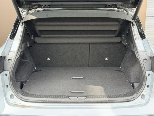 Nissan QASHQAI 1.3 MHEV Tekna / Trekhaak 1.400 KG / NL Auto / Voorruitverwarming / Panoramadak / Stoel- & Stuurv... ActivLease financial lease