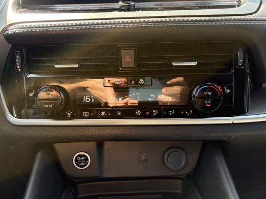 Nissan QASHQAI 1.3 MHEV Xtronic N-Connecta / Trekhaak (  1800 kg ) / Airco (automatisch) / Lichtmetalen velgen 1... ActivLease financial lease