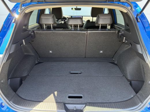 Nissan QASHQAI 1.3 MHEV Xtronic N-Connecta / Trekhaak (  1800 kg ) / Airco (automatisch) / Lichtmetalen velgen 1... ActivLease financial lease