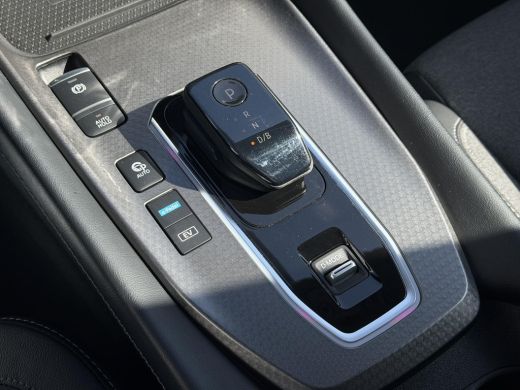 Nissan QASHQAI 1.5 e-Power N-Connecta / Panoramadak / Facelift / Navigatie / 360 Camera / Dodehoek Detectie /  A... ActivLease financial lease