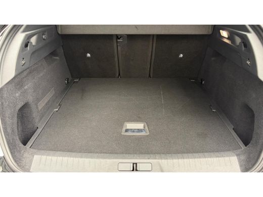 Peugeot e-3008 73KWH GT AVANTAGE 214PK SOH 96,5% / NAVI / LEDER / CLIMA / FULL-LED / 20" LMV / KEYLESS / WARMTEP... ActivLease financial lease