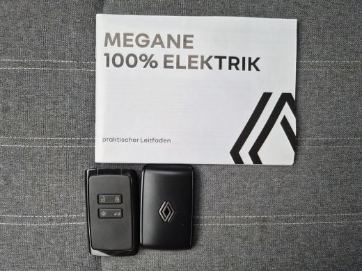 Renault Megane E-Tech E-Tech EV40 Boost Charge Equilibre / SOH 94% / All Season Banden / Navigatie via Apple Carplay & ... ActivLease financial lease