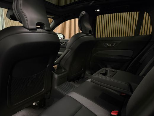 Volvo  V60 T8 AWD Recharge Plus Dark | Schuifdak | Trekhaak | Harman Kardon | 455pk | 360&deg; Camera | Head-Up ... ActivLease financial lease