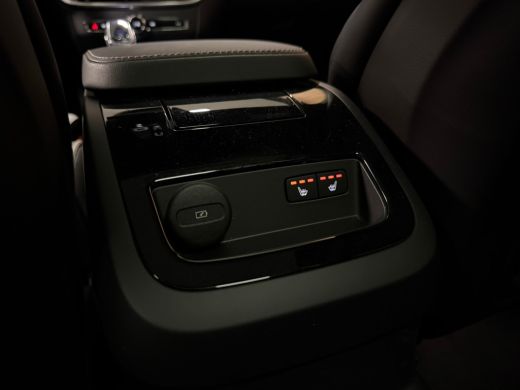 Volvo  V60 T8 AWD Recharge Plus Dark | Schuifdak | Trekhaak | Harman Kardon | 455pk | 360&deg; Camera | Head-Up ... ActivLease financial lease