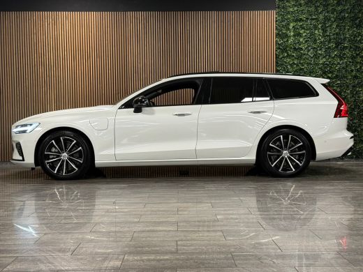 Volvo  V60 T8 AWD Recharge Plus Dark | Schuifdak | Trekhaak | Harman Kardon | 455pk | 360&deg; Camera | Head-Up ... ActivLease financial lease