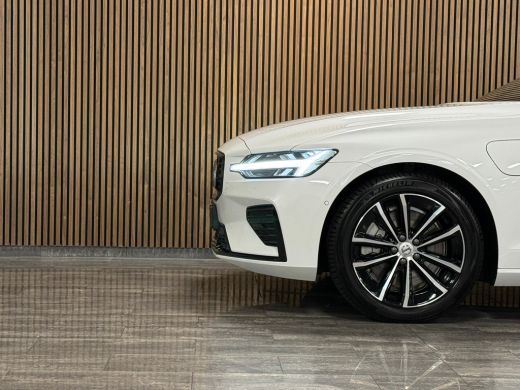 Volvo  V60 T8 AWD Recharge Plus Dark | Schuifdak | Trekhaak | Harman Kardon | 455pk | 360&deg; Camera | Head-Up ... ActivLease financial lease