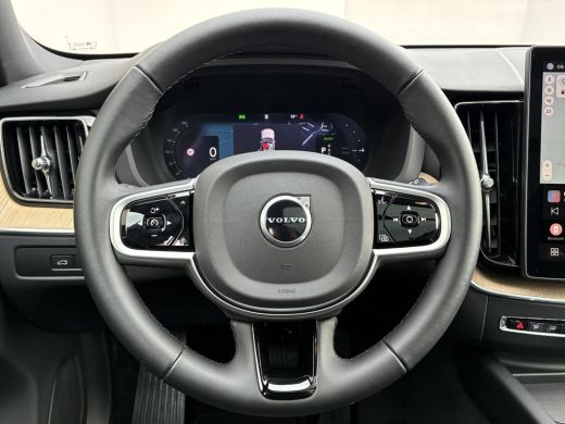 Volvo  XC60 2.0 T8 Plug-in hybrid AWD Ultra Bright / 12-2025 / Facelift / Schuif-/Kantel dak / All-Season ban... ActivLease financial lease