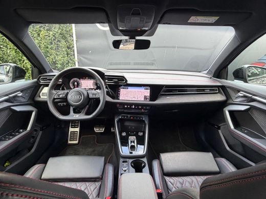 Audi A3 Sportback TFSI e 150 kW S line | Trekhaak | Sonos | Leer | Camera achter | Keyless | Matrix | Sid... ActivLease financial lease