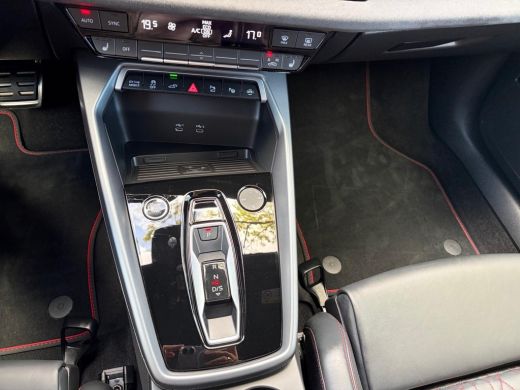 Audi A3 Sportback TFSI e 150 kW S line | Trekhaak | Sonos | Leer | Camera achter | Keyless | Matrix | Sid... ActivLease financial lease