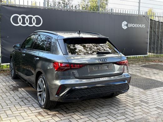 Audi A3 Sportback TFSI e 150 kW S line | Trekhaak | Sonos | Leer | Camera achter | Keyless | Matrix | Sid... ActivLease financial lease