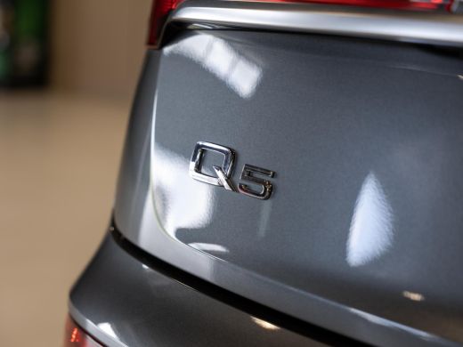 Audi Q5 50 TFSI e S-Line edition SOH 93% / 300pk / Achteruitrij camera / NAP / Dealer onderhouden / ActivLease financial lease