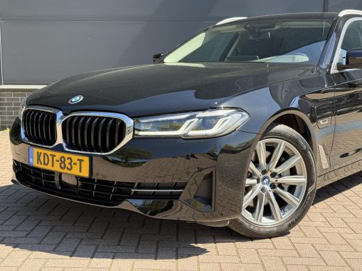 BMW 5 Serie Touring 5 Serie Touring 530e xDrive Executive / Elektrische trekhaak 2.000 kg / SOH 89% / LED / V... ActivLease financial lease