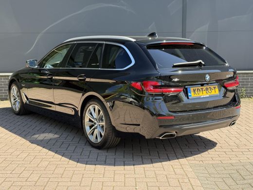 BMW 5 Serie Touring 5 Serie Touring 530e xDrive Executive / Elektrische trekhaak 2.000 kg / SOH 89% / LED / V... ActivLease financial lease