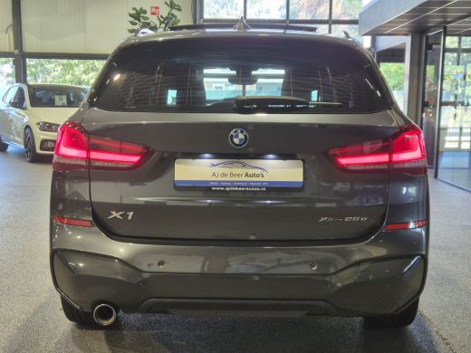 BMW X1 xDrive25e eDrive Edition M-Sport | Panorama | 19" | Camera | Electrische stoelen | CarPlay ActivLease financial lease