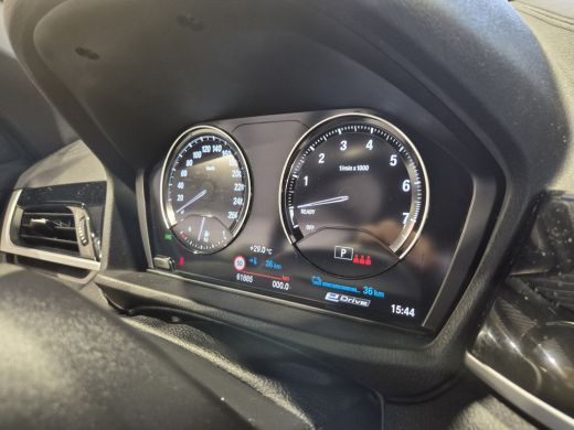 BMW X1 xDrive25e eDrive Edition M-Sport | Panorama | 19" | Camera | Electrische stoelen | CarPlay ActivLease financial lease