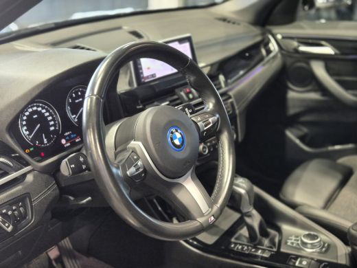 BMW X1 xDrive25e eDrive Edition M-Sport | Panorama | 19" | Camera | Electrische stoelen | CarPlay ActivLease financial lease