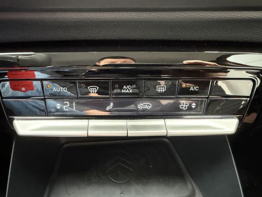 Citroën &euml;-C3 Max 113pk 44 kWh (Automatische Airco - Navigatie - LED - Apple Carplay - Camera - 17" - Two Tone) ActivLease financial lease