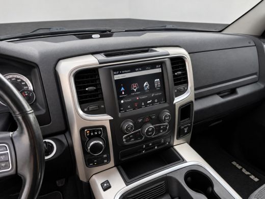 Dodge Ram 1500 1500 5.7 V8 4x4 Quad Cab 6'4 Laramie | Tonneau cover |Trekhaak 13-polig | Geheel rijklaar incl. G... ActivLease financial lease