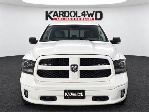 Dodge Ram 1500 1500 5.7 V8 4x4 Quad Cab 6'4 Laramie | Tonneau cover |Trekhaak 13-polig | Geheel rijklaar incl. G... ActivLease financial lease