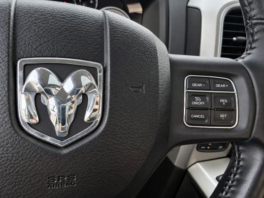 Dodge Ram 1500 1500 5.7 V8 4x4 Quad Cab 6'4 Laramie | Tonneau cover |Trekhaak 13-polig | Geheel rijklaar incl. G... ActivLease financial lease