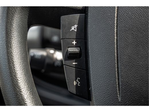 Fiat Ducato 2,3 140PK | Bakwagen met laadklep | 3-Zits | LED | Cruise | Airco ActivLease financial lease