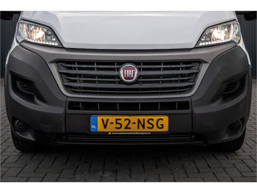 Fiat Ducato 2,3 140PK | Bakwagen met laadklep | 3-Zits | LED | Cruise | Airco ActivLease financial lease