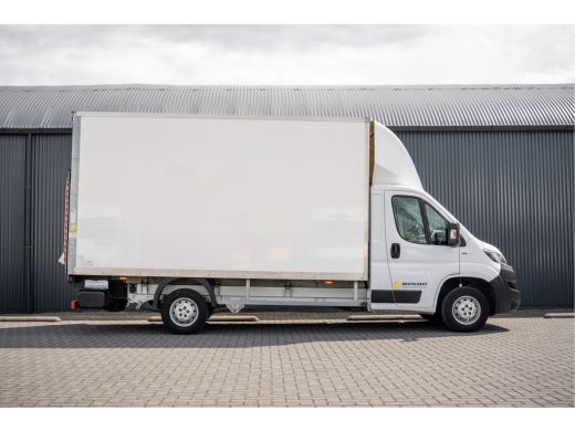 Fiat Ducato 2,3 140PK | Bakwagen met laadklep | 3-Zits | LED | Cruise | Airco ActivLease financial lease