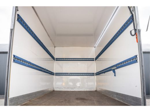 Fiat Ducato 2,3 140PK | Bakwagen met laadklep | 3-Zits | LED | Cruise | Airco ActivLease financial lease