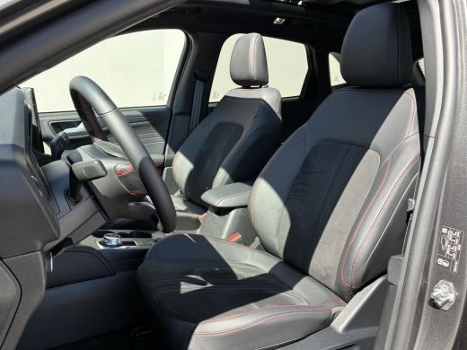 Ford Kuga 2.5 PHEV ST-Line X / Fabrieksgarantie t/m 02-2029 / WINTER-PACK / Trekgewicht 2.100 KG / Elektisc... ActivLease financial lease