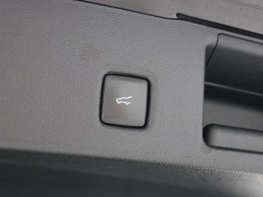Ford Kuga 2.5 PHEV Vignale / 1.500kg Trekgewicht / HUD / Driver Assistance Pack / Technology Pack / Stuur-,... ActivLease financial lease