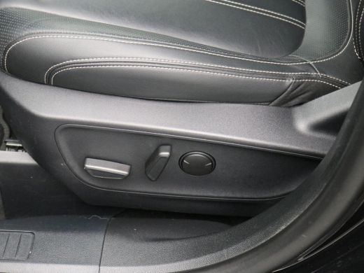 Ford Kuga 2.5 PHEV Vignale / 1.500kg Trekgewicht / HUD / Driver Assistance Pack / Technology Pack / Stuur-,... ActivLease financial lease