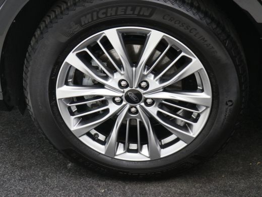 Ford Kuga 2.5 PHEV Vignale / 1.500kg Trekgewicht / HUD / Driver Assistance Pack / Technology Pack / Stuur-,... ActivLease financial lease