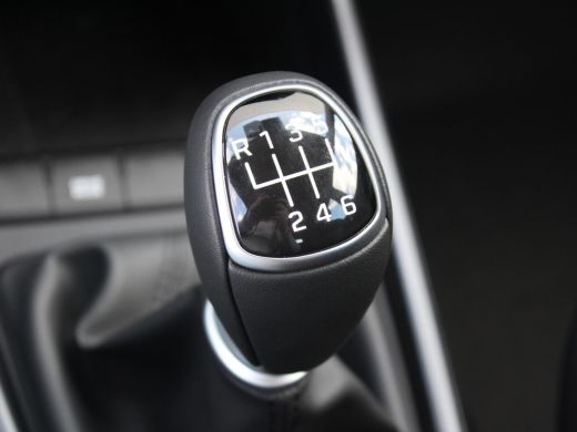 Hyundai Bayon 1.0 T-GDI Comfort / Uit Voorraad Leverbaar / Cruise control / Airco / Apple & Android Carplay / ActivLease financial lease