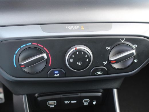 Hyundai Bayon 1.0 T-GDI Comfort / Uit Voorraad Leverbaar / Cruise control / Airco / Apple & Android Carplay / ActivLease financial lease