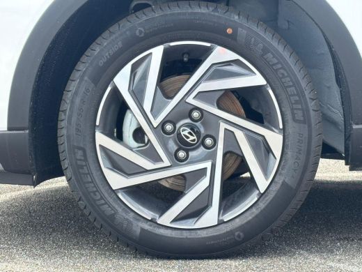 Hyundai Bayon 1.0 T-GDI Comfort / Uit Voorraad Leverbaar / Navigatie / Cruise / Elektrische Ramen V+A / Apple C... ActivLease financial lease
