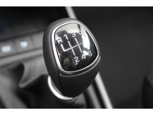 Hyundai Bayon 1.0 T-GDI Comfort / LES AUTO / Dubbele bediening aanwezig / All Seasonbanden / Airco / LMV / Crui... ActivLease financial lease