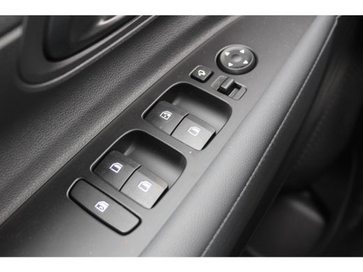 Hyundai Bayon 1.0 T-GDI Comfort / LES AUTO / Dubbele bediening aanwezig / All Seasonbanden / Airco / LMV / Crui... ActivLease financial lease
