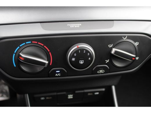 Hyundai Bayon 1.0 T-GDI Comfort / LES AUTO / Dubbele bediening aanwezig / All Seasonbanden / Airco / LMV / Crui... ActivLease financial lease