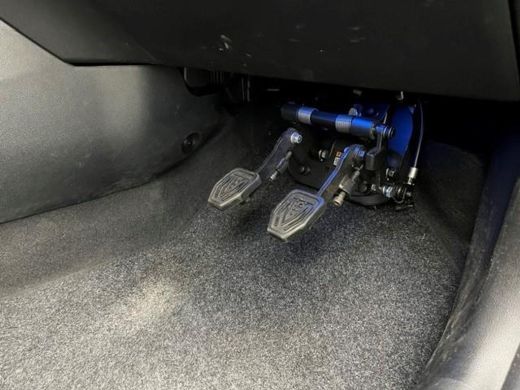 Hyundai Bayon 1.0 T-GDI Comfort / LES AUTO / Dubbele bediening aanwezig / All Seasonbanden / Airco / LMV / Crui... ActivLease financial lease